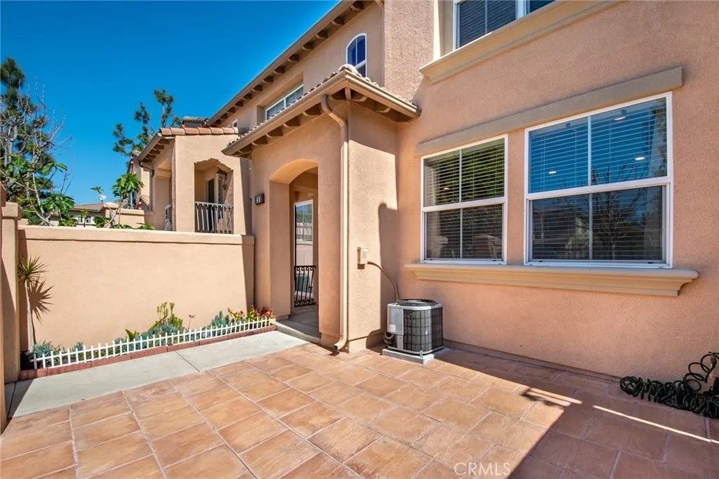 Photo of 41 Trailing Vine, Irvine, CA 92602 (MLS # OC26060592)