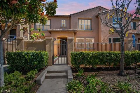 Photo of 41 Trailing Vine, Irvine, CA 92602 (MLS # OC26060592)