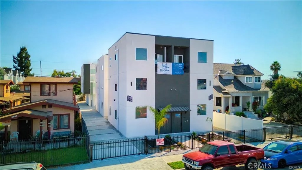 630 E Adams Boulevard