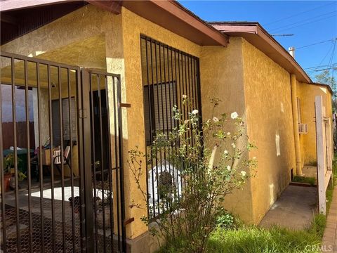 Photo of 345 E 53rd St, Long Beach, CA 90805 (MLS # IG26060806)