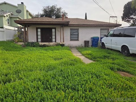 Photo of 12731 Julian Avenue, Lakeside, CA 92040 (MLS # 260005383)