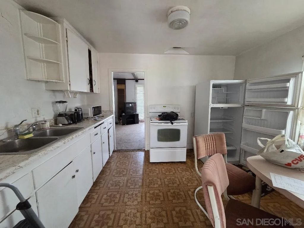 Photo of 12731 Julian Avenue, Lakeside, CA 92040 (MLS # 260005383)