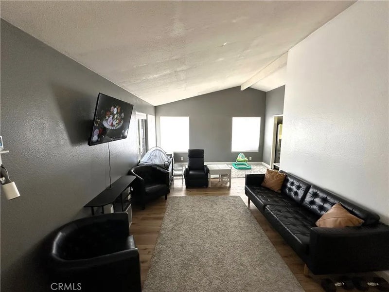 2863 Roseann Avenue