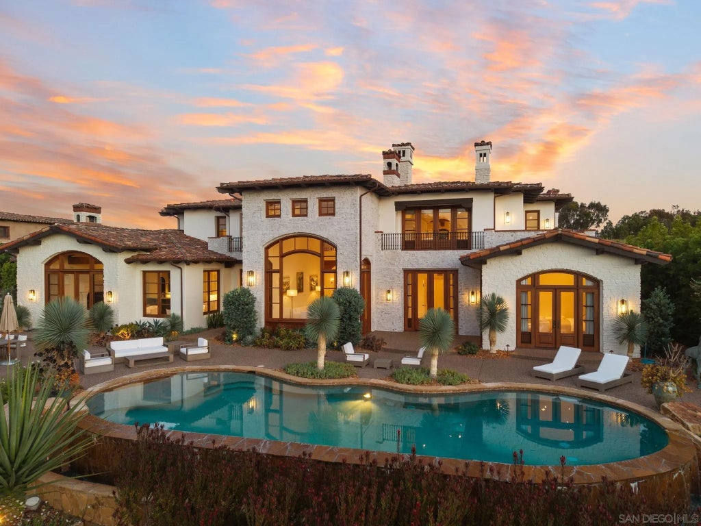 Photo of 18446 Calle La Serra, Rancho Santa Fe, CA 92091 (MLS # 260020305)