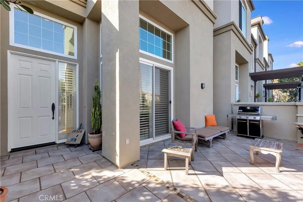 Photo of 19328 Surfwave Drive, Huntington Beach, CA 92648 (MLS # OC26025110)