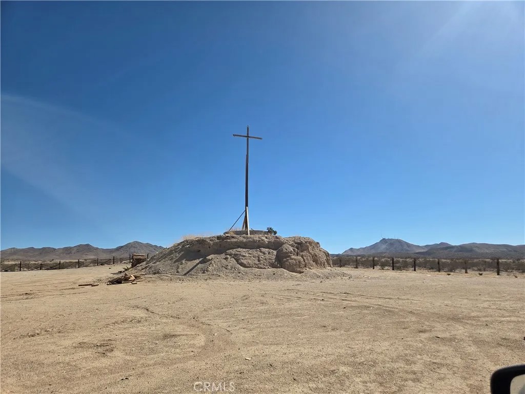15411 RATTLESNAKE GULCH