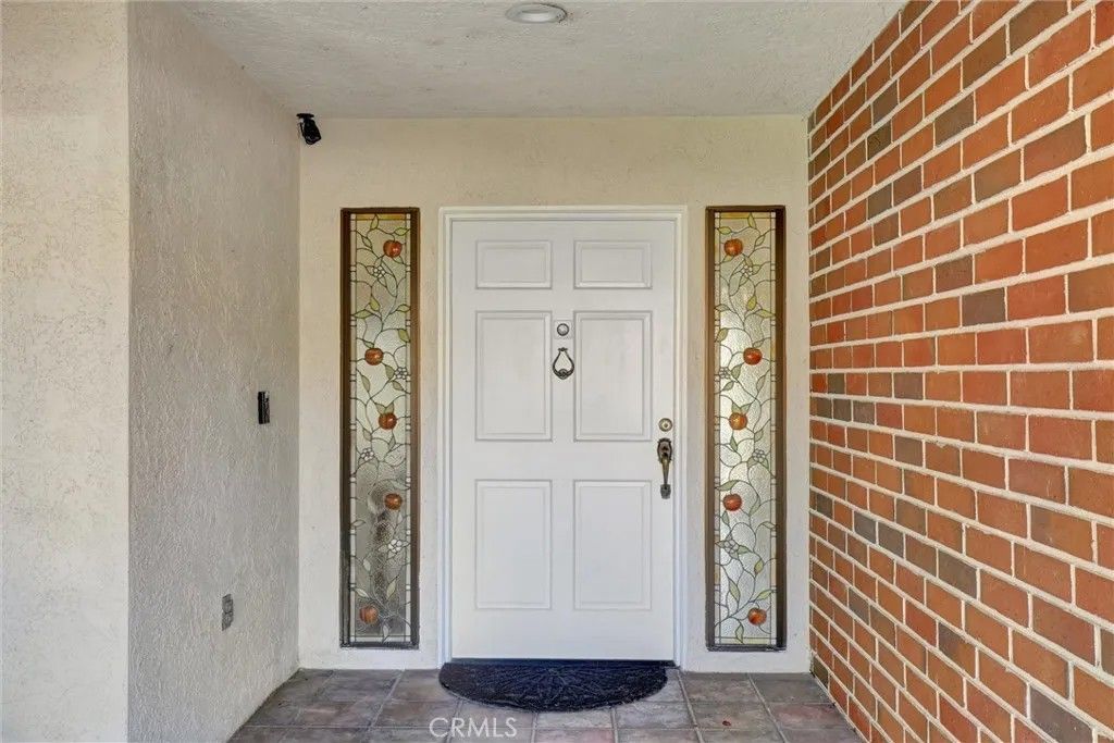 Photo of 5625 Via Junipero Serra, Riverside, CA 92506 (MLS # IV26064131)