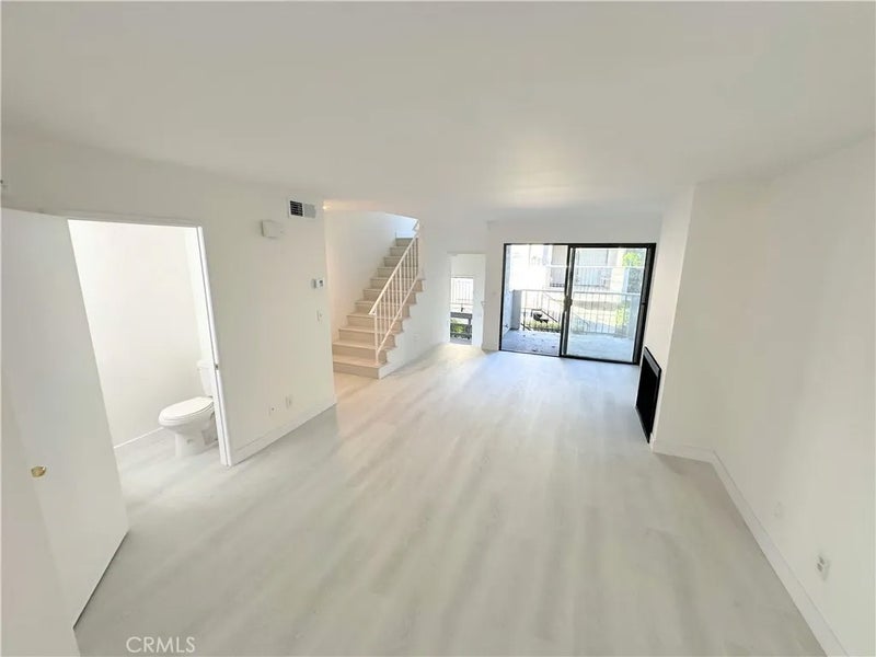 9140 Burnet