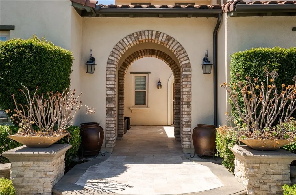 2498 E Santa Paula Drive