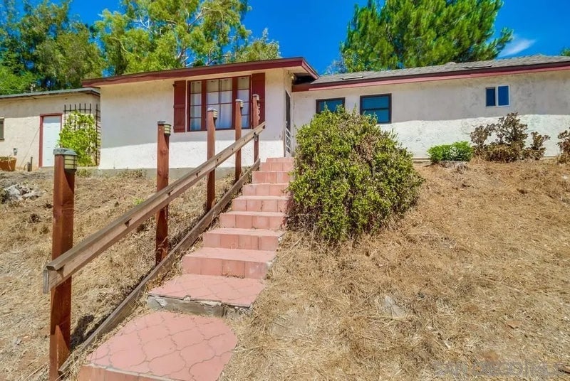 209 Frances Dr
