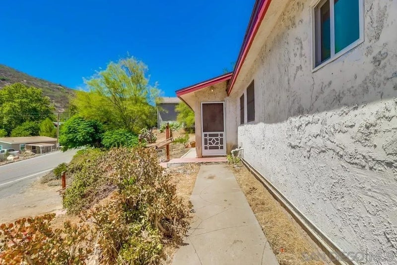 209 Frances Dr