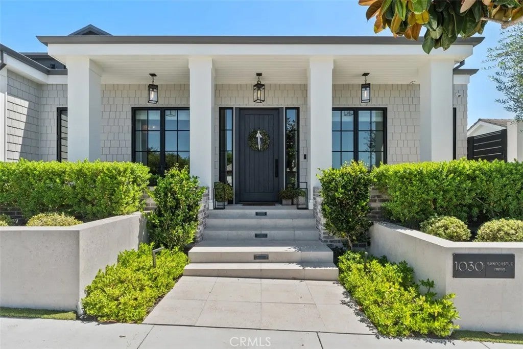 1030 Sandcastle Drive