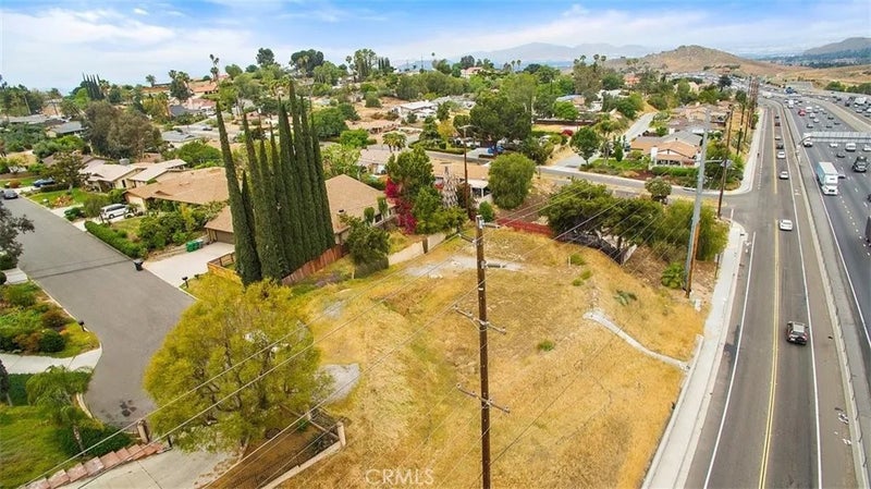 20517 Claremont