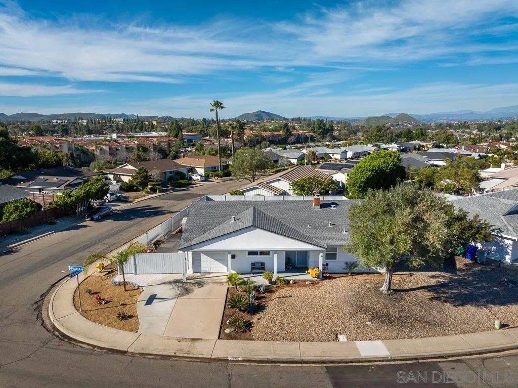 Photo of 16850 Bellota Dr, San Diego, CA 92128 (MLS # 260004735)