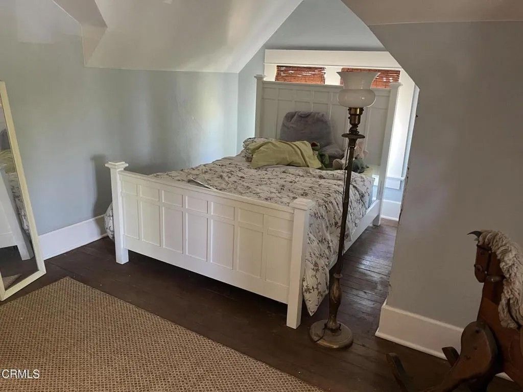 Photo of 733 N Mar Vista Avenue, Pasadena, CA 91104 (MLS # P1-26825)