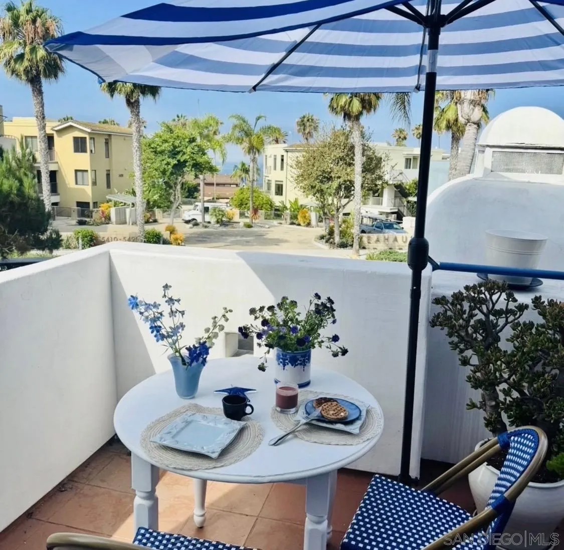 5437 La Jolla Blvd