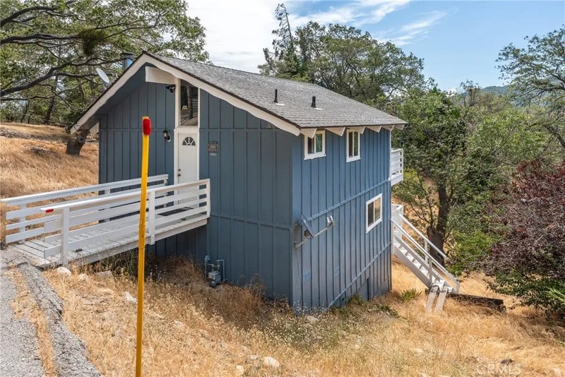 29199 Lake Brook