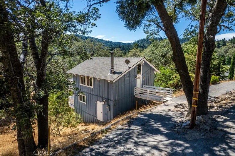 29199 Lake Brook