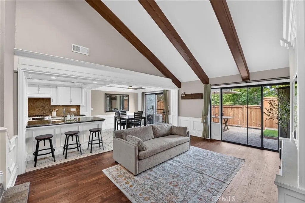 4609 E Via La Paloma 7