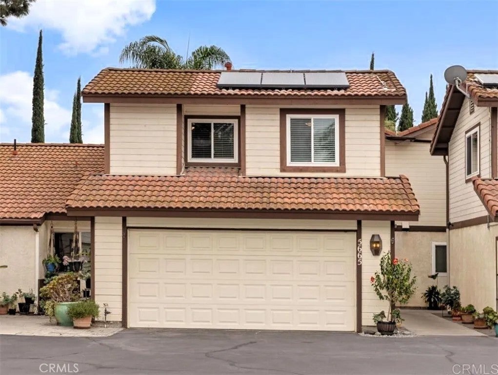 Photo of 5665 Tumbleweed Way, Oceanside, CA 92057 (MLS # SR26188824)