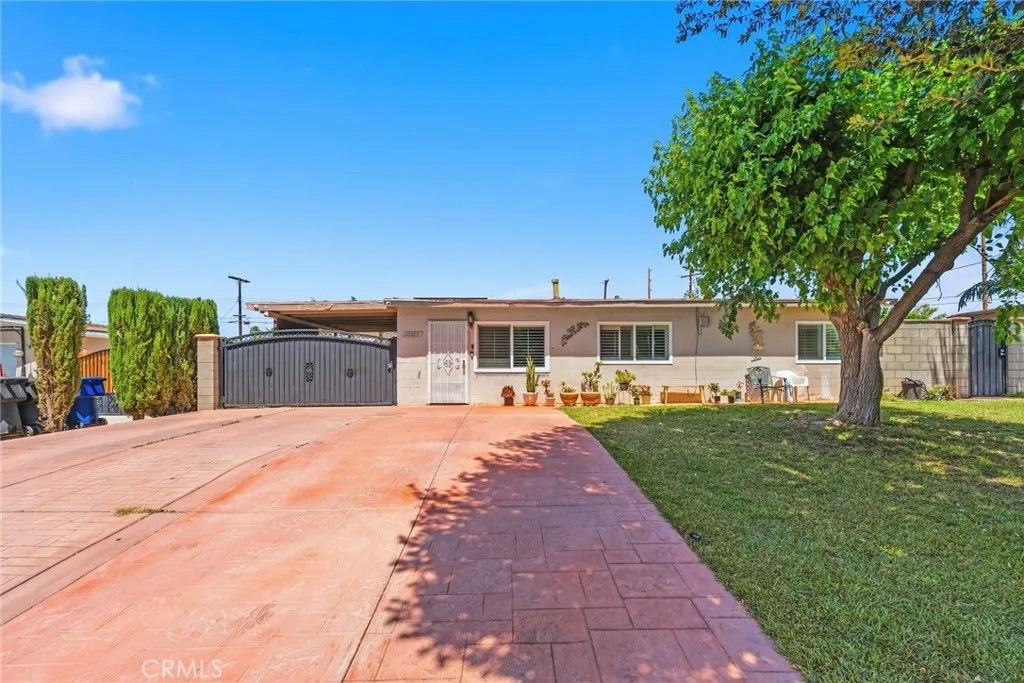 Photo of 10363 Wagner Way, Riverside, CA 92505 (MLS # DW26096520)