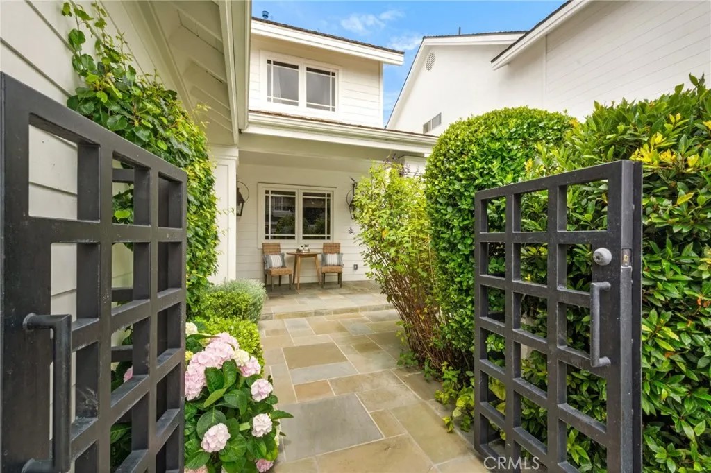 2541 Point Del Mar