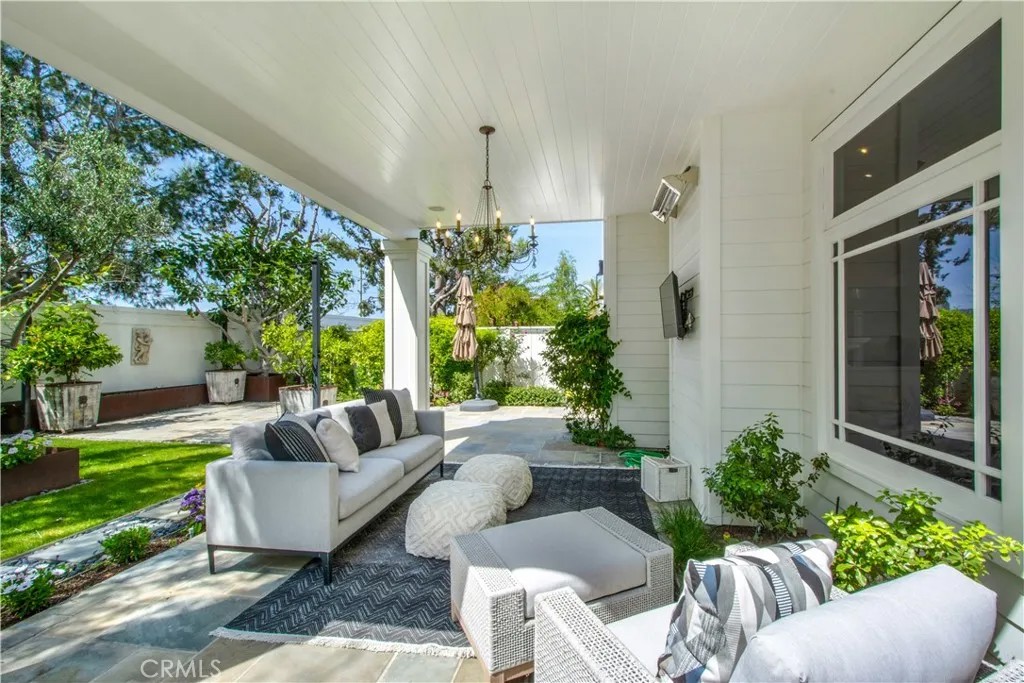 2541 Point Del Mar