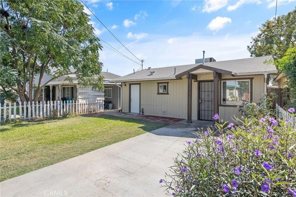 Photo of 13919 Highway Avenue, CA 93202 (MLS # FR25235366)