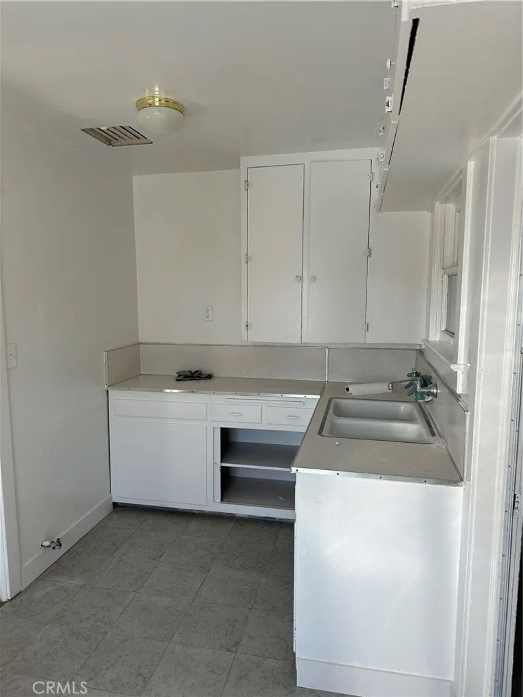 Photo of 117 Harris Dr, Bakersfield, CA 93308 (MLS # DW26066241)