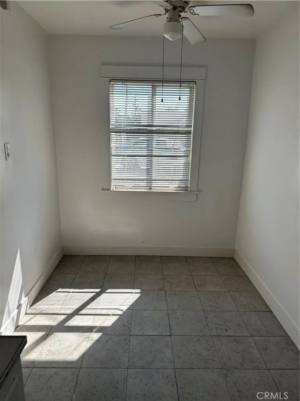 Photo of 117 Harris Dr, Bakersfield, CA 93308 (MLS # DW26066241)