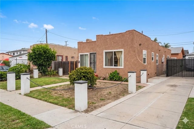 514 W 105th, Los Angeles