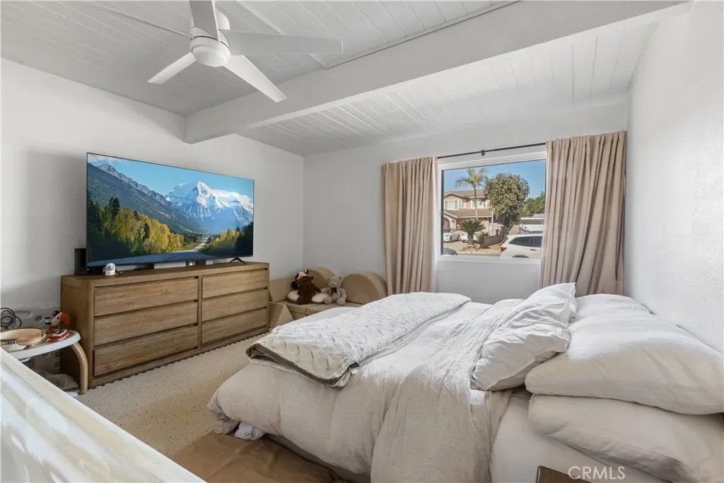 Photo of 218 W Gragmont St, Covina, CA 91722 (MLS # TR26007723)