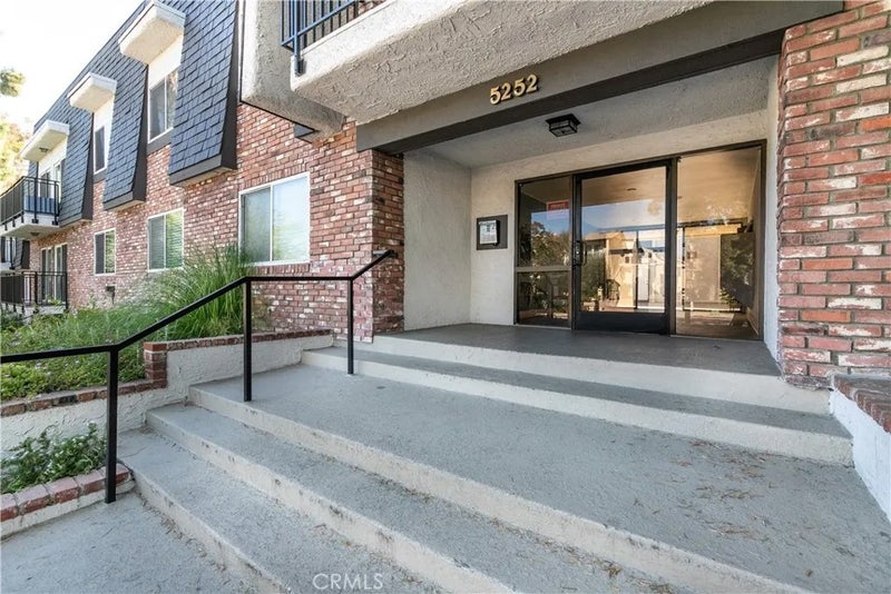 5252 Coldwater Canyon 202