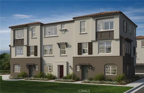 Photo of 9339 Via Azul, Pico Rivera, CA 90660 (MLS # SR25246086)