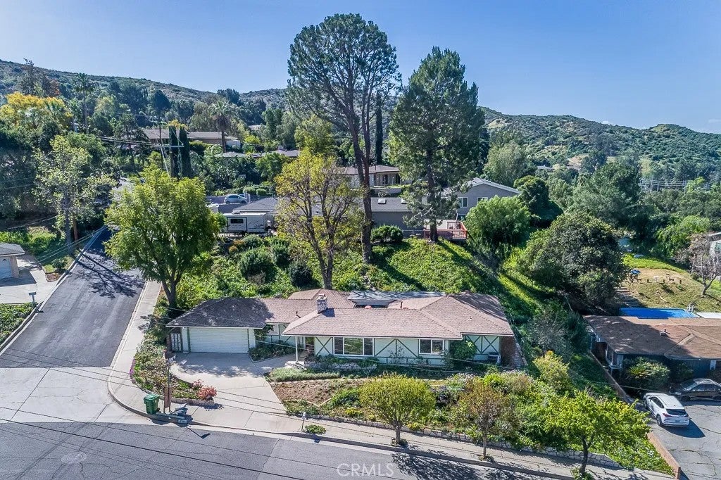9780 Sombra Terrace