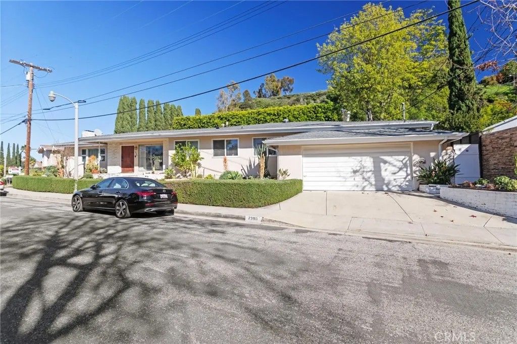Photo of 2390 Nalin Drive, Los Angeles, CA 90077 (MLS # SR26007157)