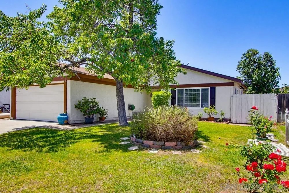11344 Kelowna Rd.