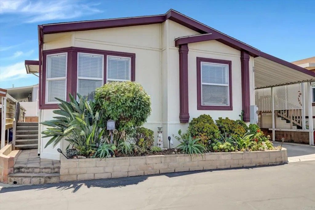 Photo of 99 Pheasant Lane, Oceanside, CA 92057 (MLS # NDP2507873)