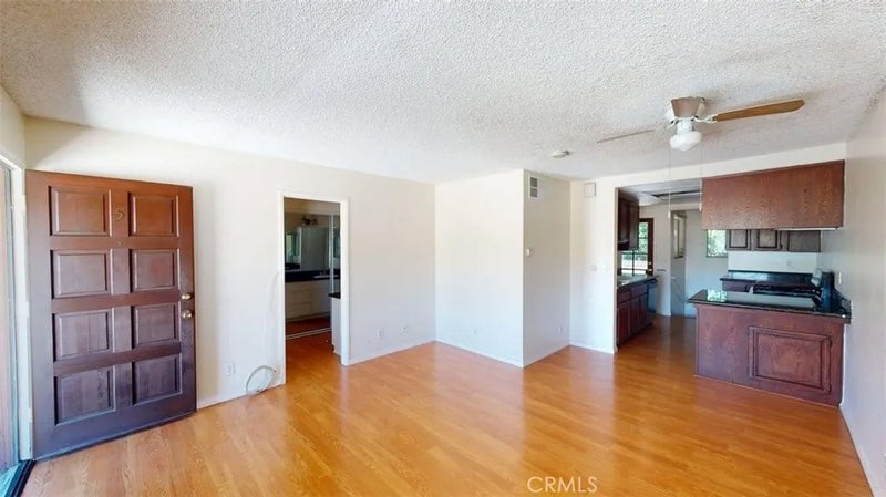 1316 W 166th