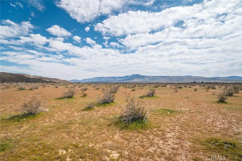 Photo of 1 Las Piedras, Apple Valley, CA 92308 (MLS # CV26049140)