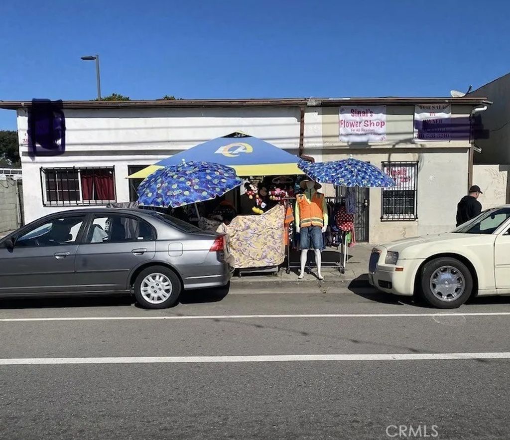 Photo of 515 W Anaheim St, Wilmington, CA 90744 (MLS # PW26070102)