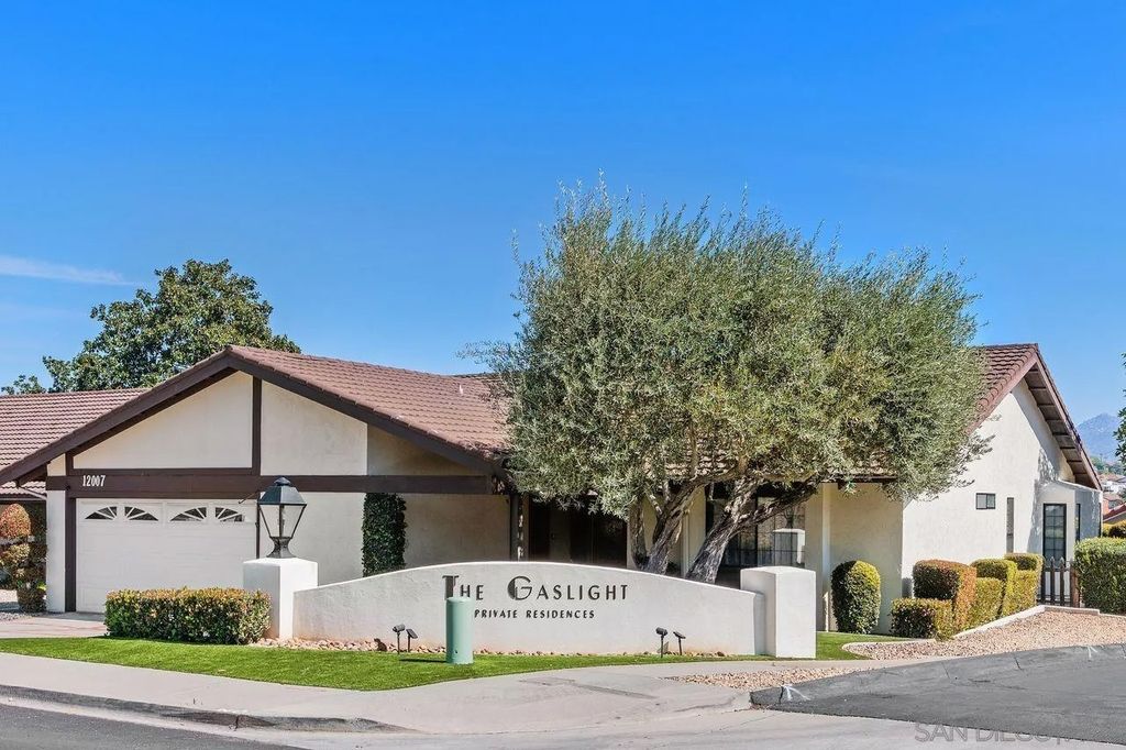 Photo of 12007 Bajada Rd, San Diego, CA 92128 (MLS # 260005274)