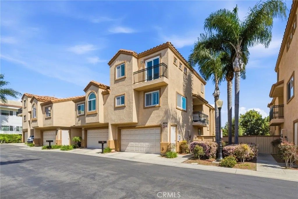 Photo of 18858 Milos Circle, Huntington Beach, CA 92648 (MLS # PW26058832)