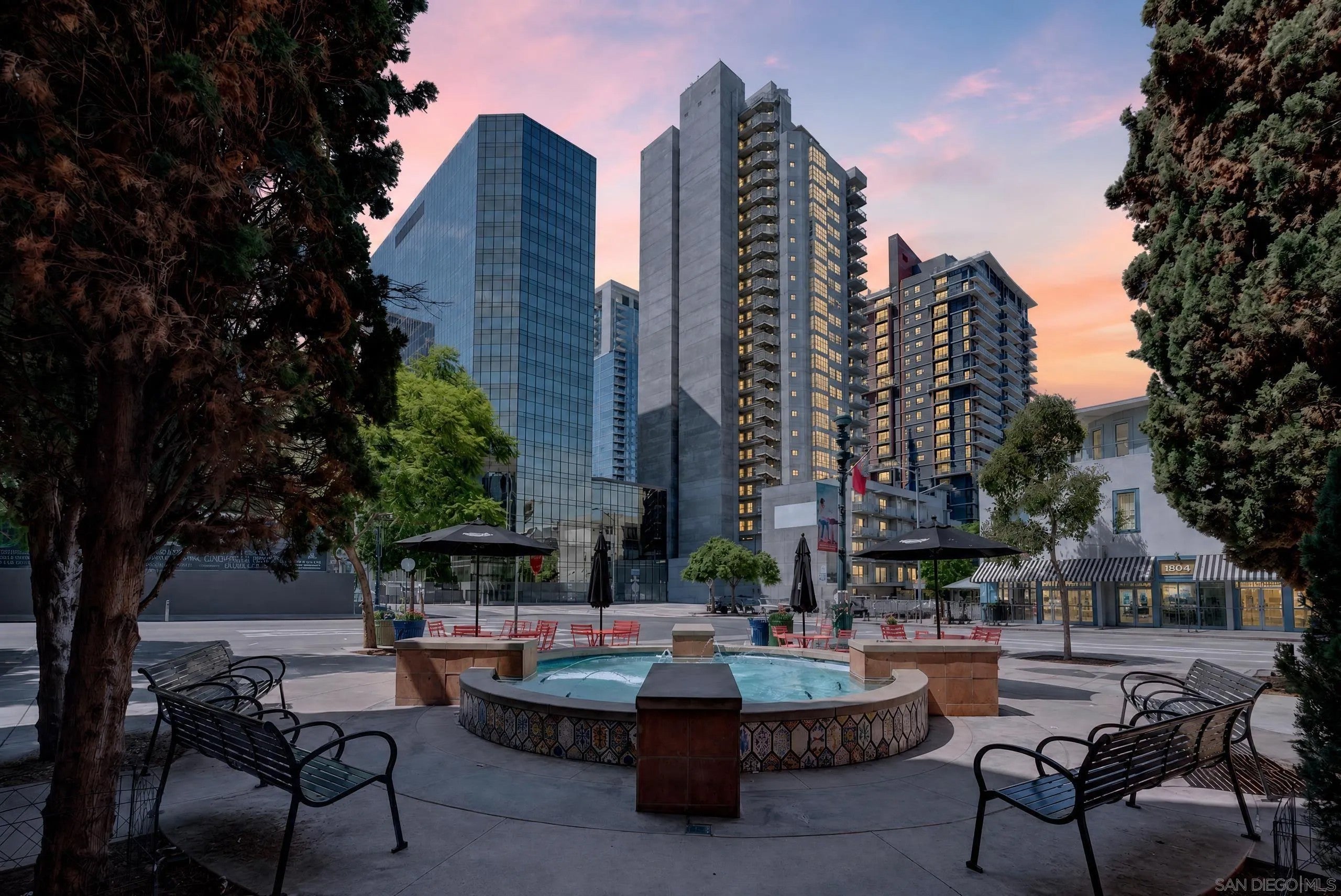 1501 India St 304