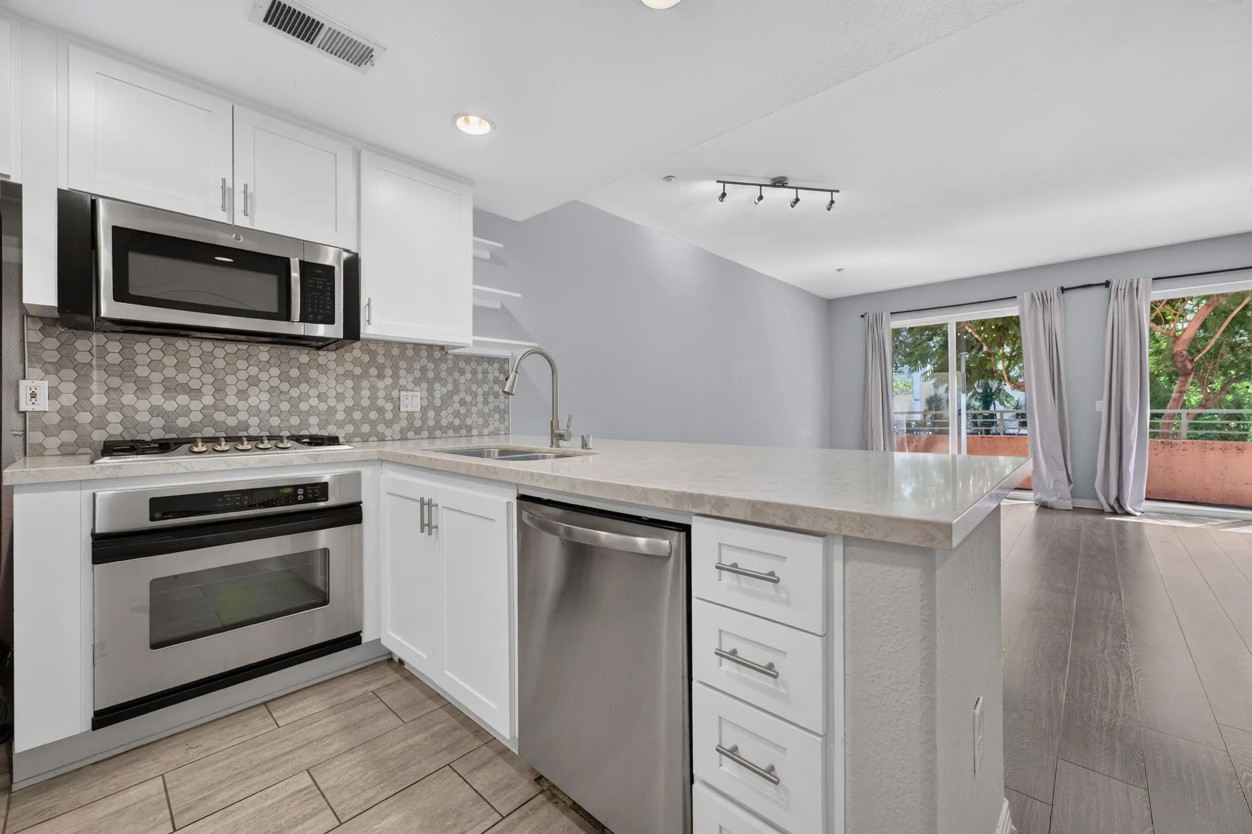 1501 India St 304