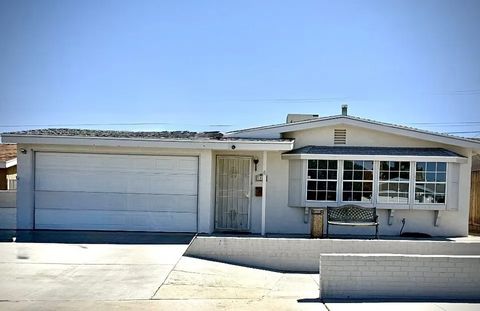 Photo of 1700 Sunrise Rd, Barstow, CA 92311 (MLS # CV26079176)