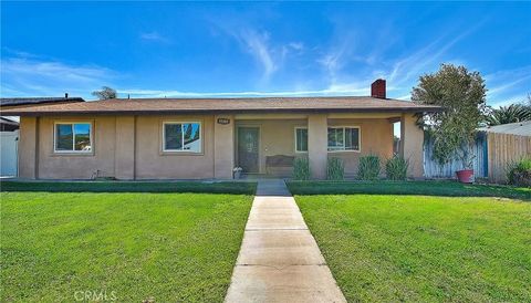 Photo of 22393 De soto St, Grand Terrace, CA 92313 (MLS # CV26048235)