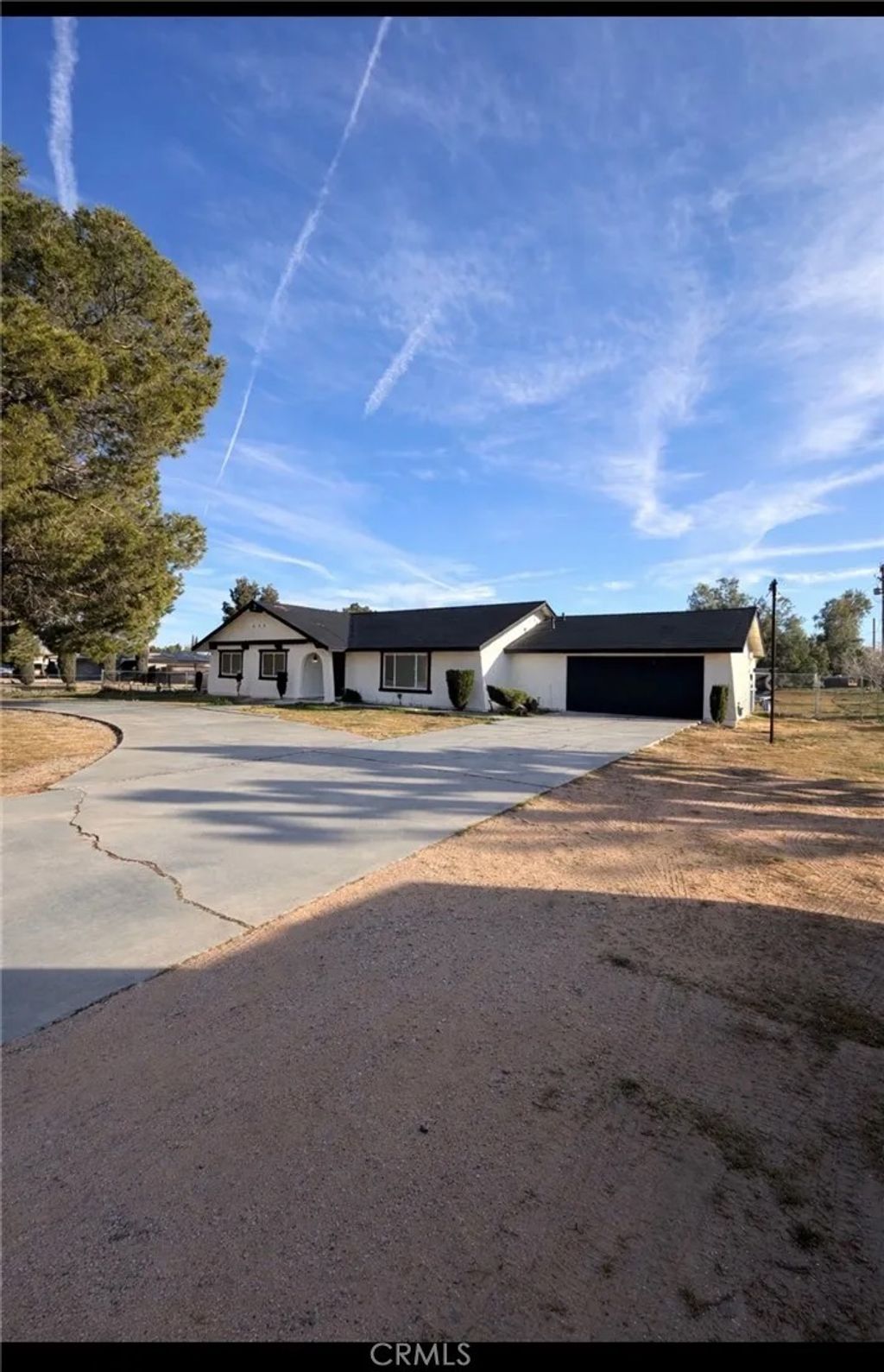 Photo of 20585 Yucca Loma Rd, Apple Valley, CA 92307 (MLS # IV26043248)