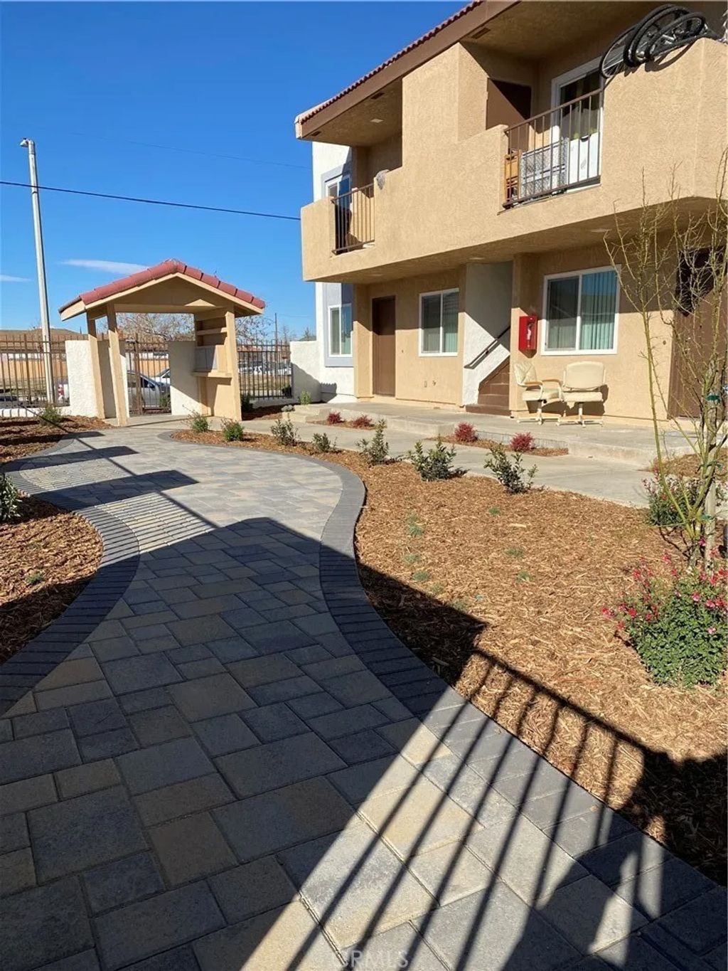 Photo of 454 E Avenue Q3 #8, Palmdale, CA 93550 (MLS # SR25277691)