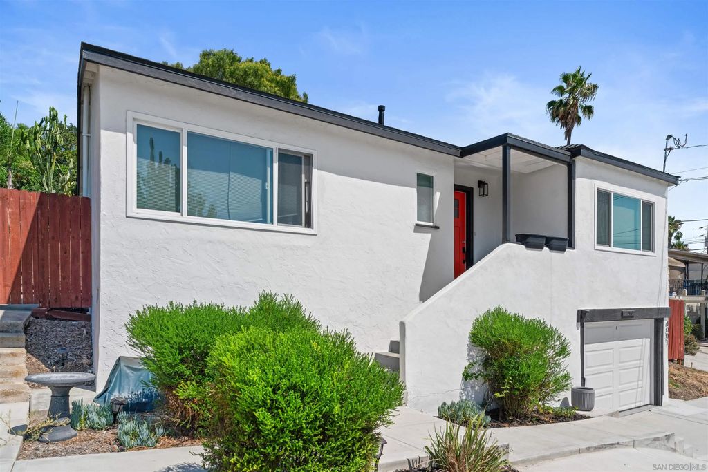 Photo of 4001 N Bonita Street, Spring Valley, CA 91977 (MLS # 250036575)